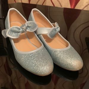 Girls dress shoe